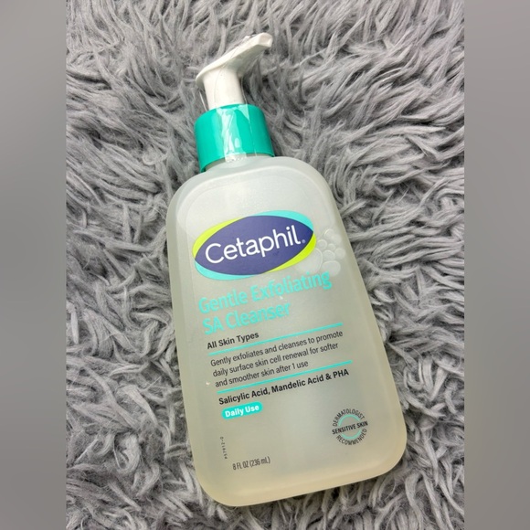 Cetaphil gentle exfoliating SA cleanser - Picture 1 of 1